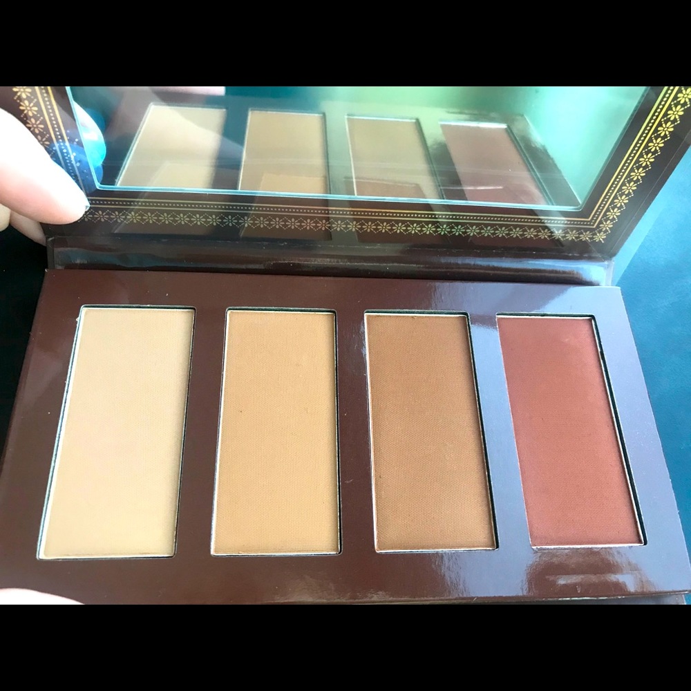 Ace Beauté Bronzed in Paradise Contour Palette